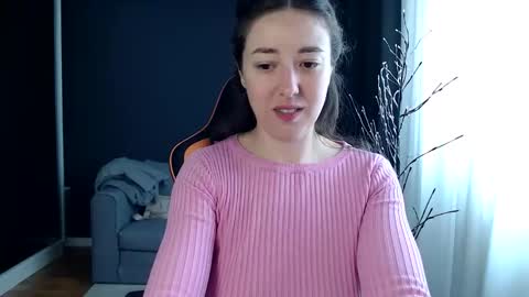 Snapshot of piscesgirl06 chatting on April 22, 5:10 am piscesgirl06 online show from April 22, 5:10 am