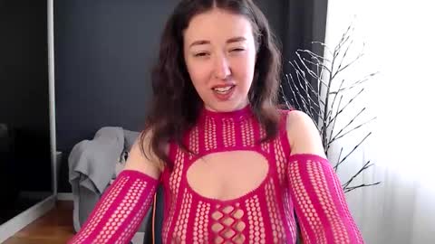 Snapshot of piscesgirl06 chatting on May 5, 4:53 am piscesgirl06 online show from May 5, 4:53 am