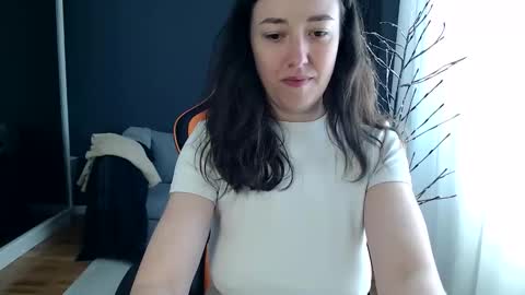 Snapshot of piscesgirl06 chatting on May 6, 8:19 am piscesgirl06 online show from May 6, 8:19 am