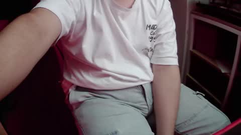 Snapshot of pisceslost chatting on March 8, 11:52 pm pisceslost online show from March 8, 11:52 pm