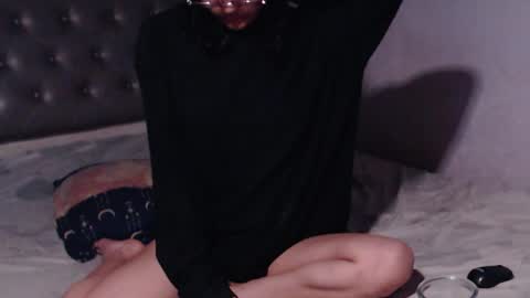 Snapshot of piscis_dreams chatting on June 3, 12:02 am PiscisDreams online show from June 3, 12:02 am