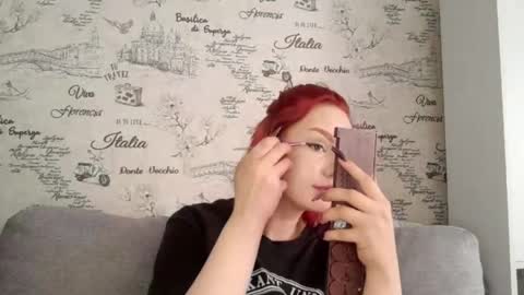 Caroline online show from April 22, 4:37 am