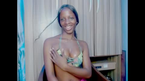 Ella online show from May 26, 7:04 am