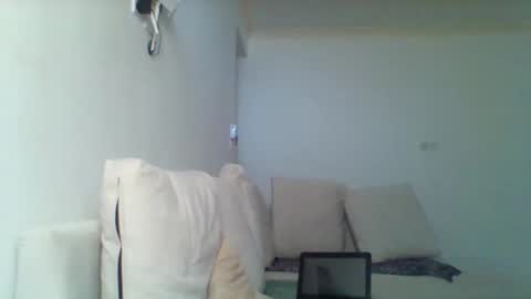 Majesty online show from October 23, 8:02 am