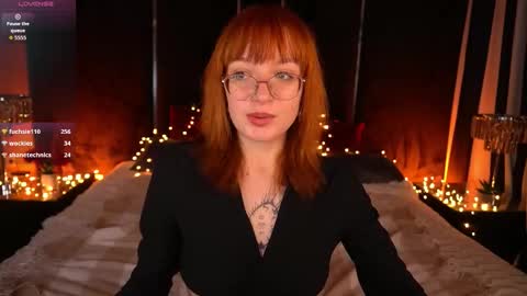 Snapshot of pixiepeachh chatting on December 23, 2:53 am pixiepeachh online show from December 23, 2:53 am