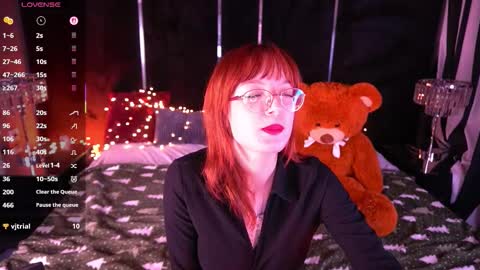 Snapshot of pixiepeachh chatting on February 7, 10:24 pm pixiepeachh online show from February 7, 10:24 pm