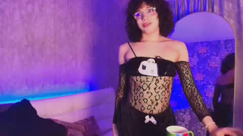 cris online show from March 28, 3:28 am