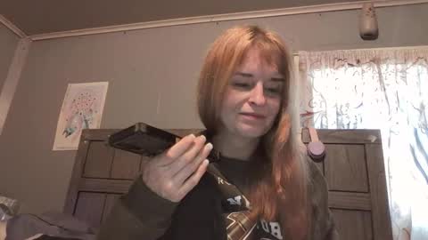 Snapshot of pizzedwife chatting on May 3, 1:06 pm pizzedwife online show from May 3, 1:06 pm