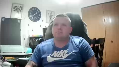 pkgotnos1 online show from October 11, 11:36 pm