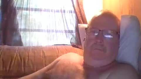 Snapshot of play_time180 chatting on July 4, 12:11 pm not important online show from July 4, 12:11 pm