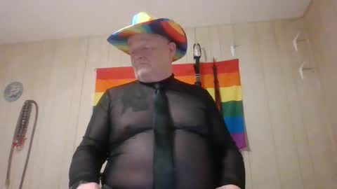 Snapshot of playboychas chatting on April 22, 3:31 am chaz online show from April 22, 3:31 am