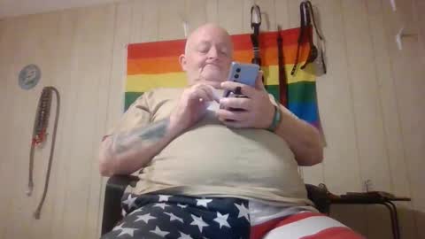 Snapshot of playboychas chatting on April 28, 4:06 am chaz online show from April 28, 4:06 am