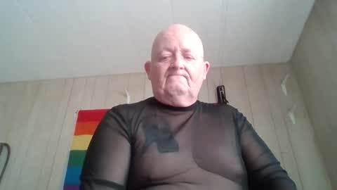 Snapshot of playboychas chatting on May 3, 11:22 pm chaz online show from May 3, 11:22 pm