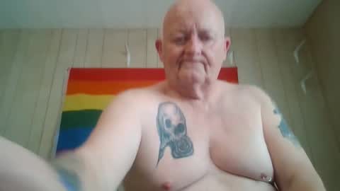 Snapshot of playboychas chatting on May 18, 11:43 pm chaz online show from May 18, 11:43 pm