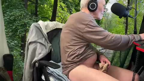 STC online show from November 9, 6:33 am