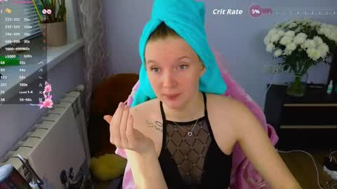 Snapshot of playful_mary chatting on May 9, 4:28 am Masha online show from May 9, 4:28 am