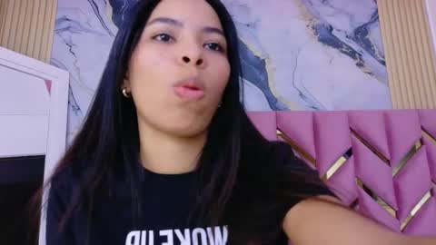 Snapshot of playfuljust_18 chatting on February 23, 1:03 am SAMARA online show from February 23, 1:03 am