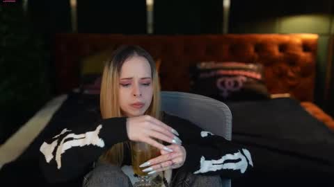 Lana online show from January 13, 11:15 am