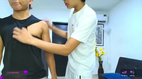   online show from April 10, 11:09 pm