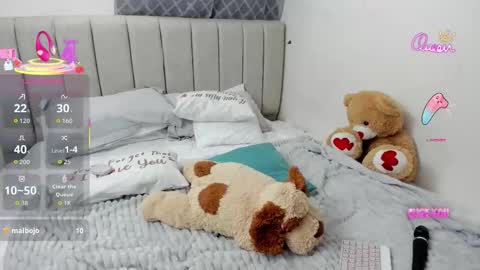 Snapshot of playsweetfer chatting on February 6, 11:41 pm Ashely3 online show from February 6, 11:41 pm