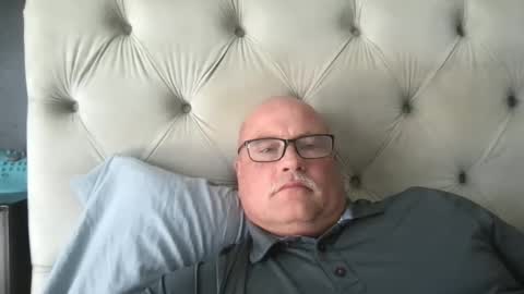 Snapshot of playtime2020 chatting on September 19, 10:43 pm playtime2020 online show from September 19, 10:43 pm