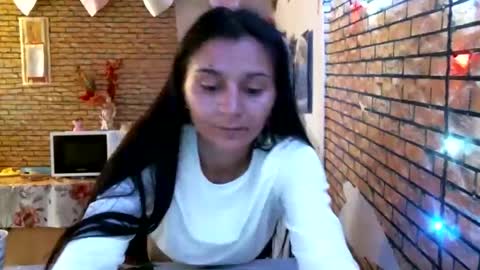 Snapshot of pleas3s_sweet chatting on April 26, 9:29 am pleas3s_sweet online show from April 26, 9:29 am
