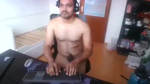 Snapshot of pleasure5845 chatting on March 12, 4:35 pm Sam online show from March 12, 4:35 pm