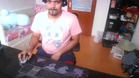 Snapshot of pleasure5845 chatting on March 17, 12:52 pm Sam online show from March 17, 12:52 pm