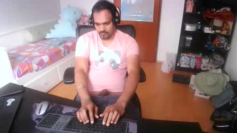 Snapshot of pleasure5845 chatting on March 25, 2:12 pm Sam online show from March 25, 2:12 pm