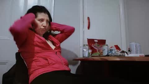 Snapshot of pleasure6887604 chatting on February 5, 12:48 am MirIsk online show from February 5, 12:48 am