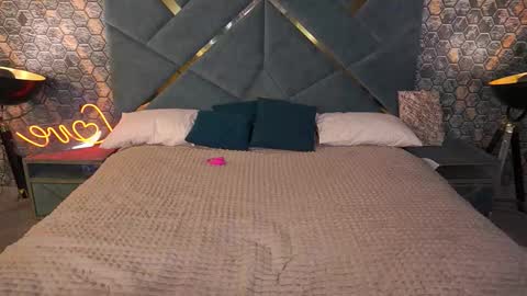 Ira brunette and Vika blonde online show from October 25, 1:07 pm