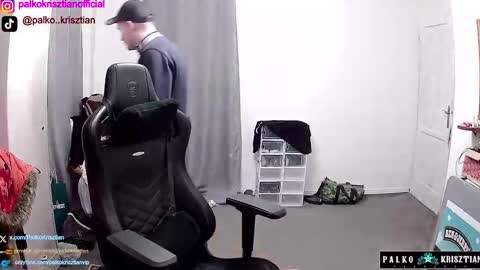 plkrisztian online show from December 21, 2:46 pm