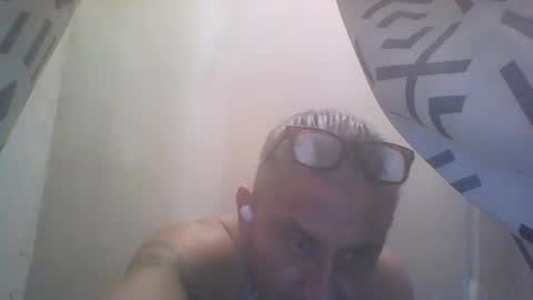 Snapshot of plmbrob chatting on December 5, 6:44 pm plmbrob online show from December 5, 6:44 pm