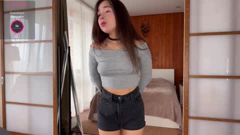 Snapshot of plumybun chatting on September 21, 4:25 am Acey online show from September 21, 4:25 am