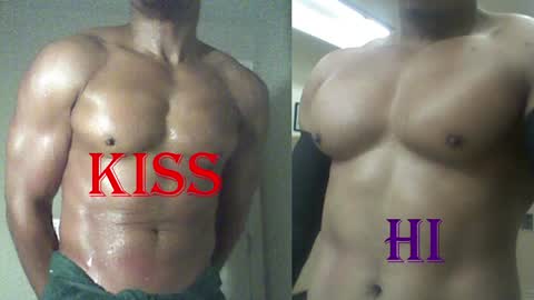 StraightPlush online show from April 2, 1:58 am