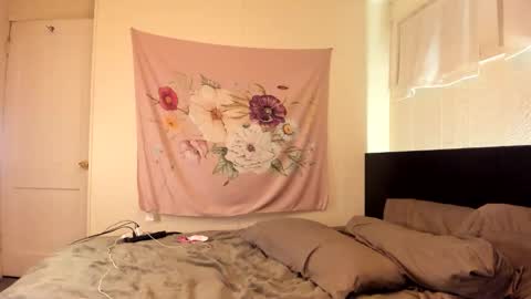 Snapshot of pluto_astrology chatting on November 4, 10:31 pm Goddess Pluto online show from November 4, 10:31 pm