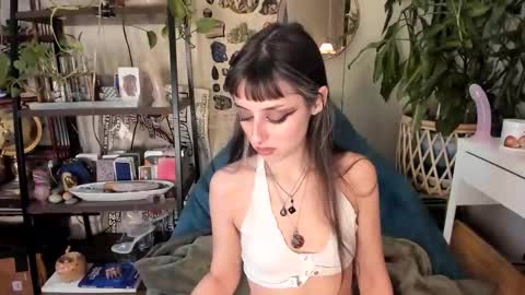 Snapshot of pluto_astrology chatting on December 5, 7:54 pm Goddess Pluto online show from December 5, 7:54 pm