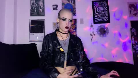    online show from October 20, 2:12 am