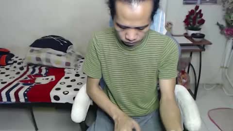 Snapshot of pocabigshane chatting on May 6, 11:15 am SHANE online show from May 6, 11:15 am