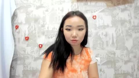 Snapshot of pocahontas654 chatting on December 5, 10:33 am Erica online show from December 5, 10:33 am