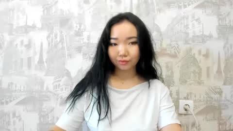 Snapshot of pocahontas654 chatting on February 7, 3:23 am Erica online show from February 7, 3:23 am