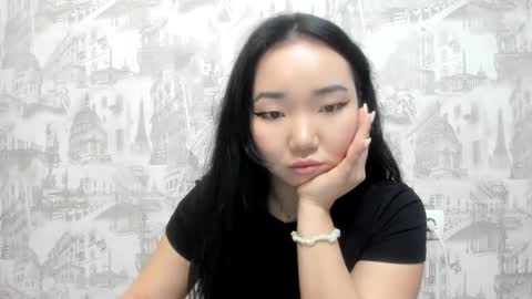 Snapshot of pocahontas654 chatting on February 8, 6:33 pm Erica online show from February 8, 6:33 pm