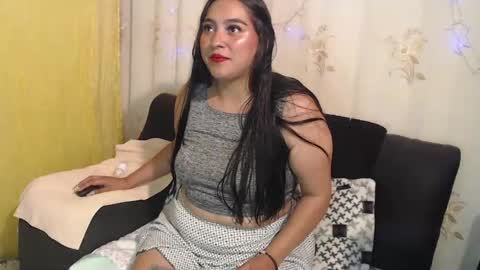 Lily online show from December 15, 4:40 am