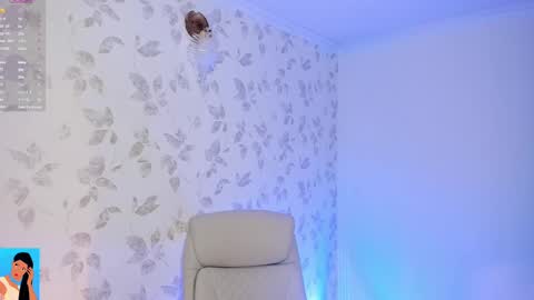 Snapshot of pocahontasss11 chatting on March 12, 10:50 pm im vane Model Independet online show from March 12, 10:50 pm