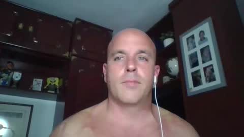 Snapshot of pocoyotop chatting on June 4, 10:05 pm pocoyotop online show from June 4, 10:05 pm