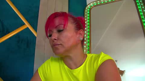 Snapshot of poison_milf_ chatting on July 22, 3:42 am poison_milf_ online show from July 22, 3:42 am