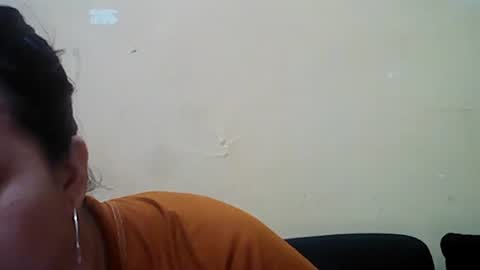 Snapshot of poisonousivy30 chatting on May 1, 5:39 pm poisonousivy30 online show from May 1, 5:39 pm