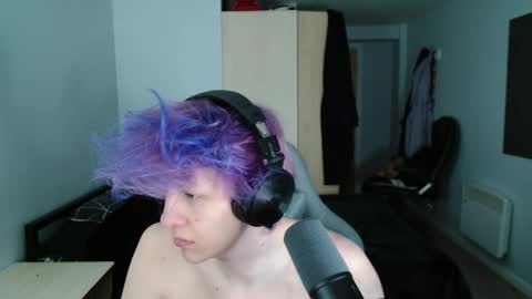 Snapshot of polarny05 chatting on February 19, 6:54 pm Polarny online show from February 19, 6:54 pm