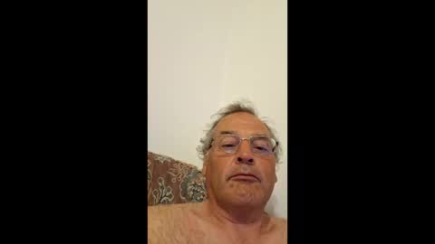 Snapshot of polegatepaul chatting on May 2, 11:54 pm Paul Polegate online show from May 2, 11:54 pm