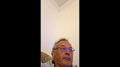 Snapshot of polegatepaul chatting on May 5, 12:40 am Paul Polegate online show from May 5, 12:40 am